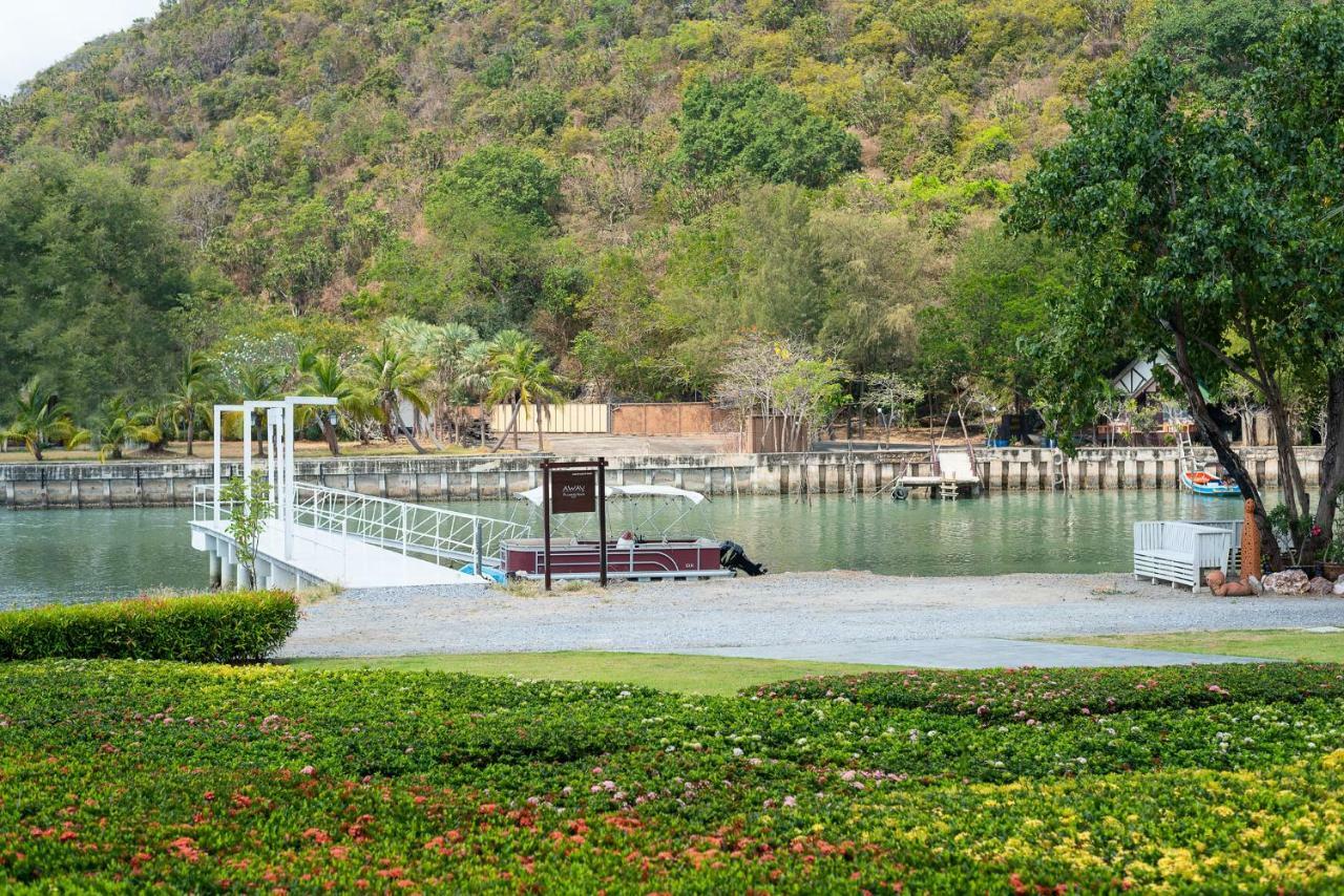 La Isla Pranburi Beach Resort Sam Roi Yot Bagian luar foto